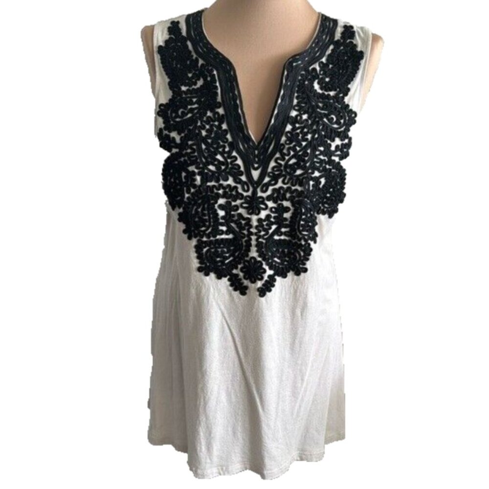INC International Concepts light grey top sleeveless black Embroidery Sz. L